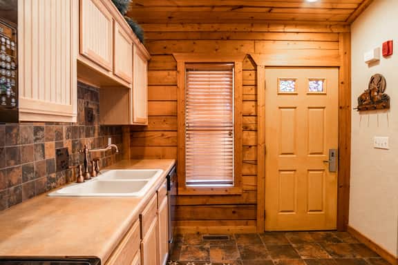 Cabins at Grand Mountain - Cabin 124 - 1 BD | DX - Image 4