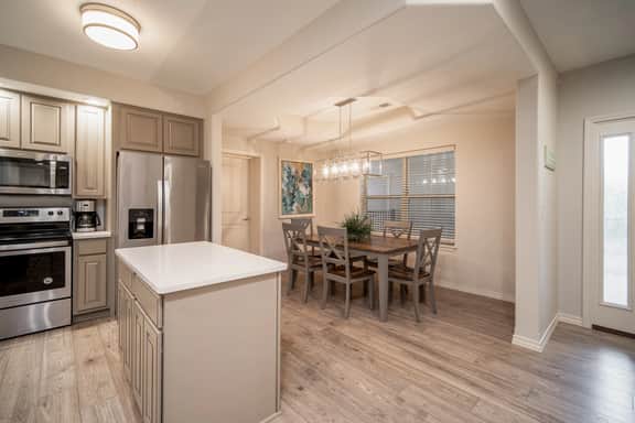 Majestic 321 - 3 BD - Image 5
