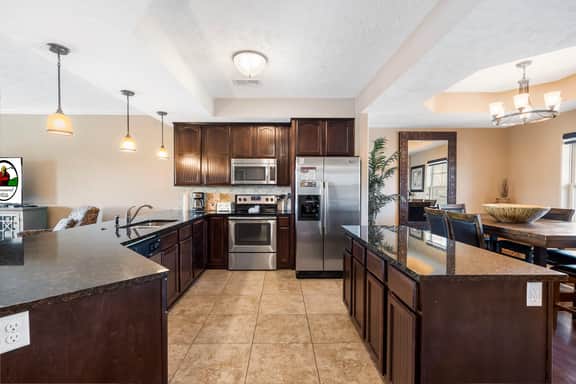Majestic 316 - 2 BD | LAKE - Image 3