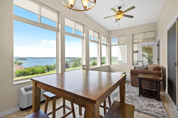 Majestic 110 - 2 BD | WK | HA | LAKE - Image 2