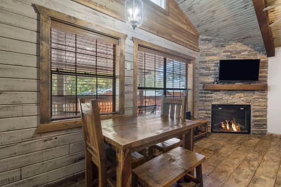 Indian Point - Cabins 19 - 2 BD | DNR | LTD - Image 5
