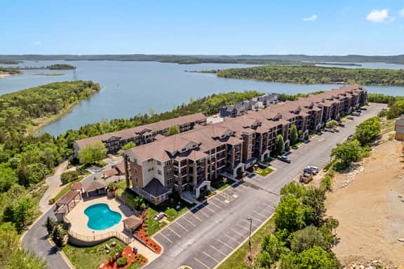 Majestic 222 - 3 BD - Image 5