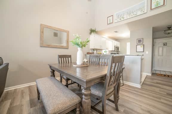 Pointe - 5812 - 3 BD | DX - Image 3