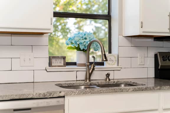 Pointe - 5812 - 3 BD | DX - Image 5