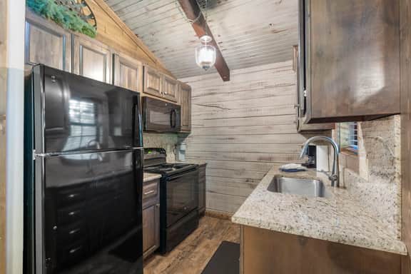 Indian Point - Cabin 14 - 2 BD | LV - Image 4