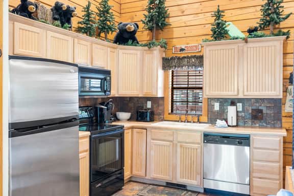 Cabins at Grand Mountain - Cabin 241 - 2 BD + L | PY - Image 5