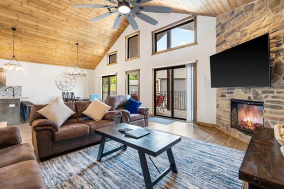 Indian Point - Lodge 150-29 - 4 BD | PS - Image 2