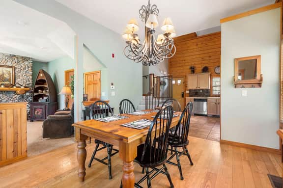Cabins at Grand Mountain - Cabin 203 - 2 BD + L | PMR - Image 3