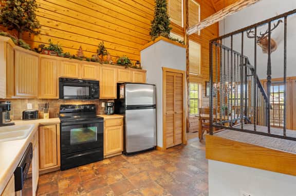 Cabins at Grand Mountain - Cabin 228 - 2 BD | CN - Image 3