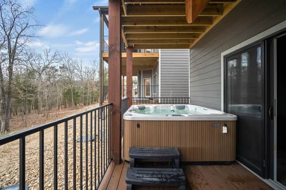 Indian Point - Lodge 188-51 - 4 BD | LTD - Image 2