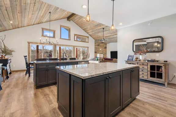 Indian Point - Lodge 188-51 - 4 BD | LTD - Image 4