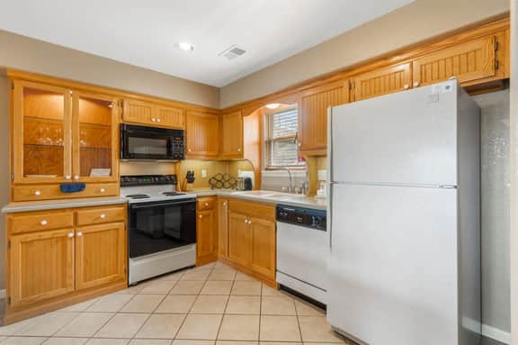 OakRidge - Condo 749 AB | 2 BD - Image 5