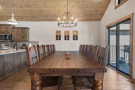 Indian Point - Lodge 170-28 - 5 BD | PS - Image 3