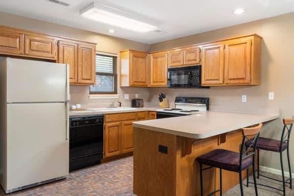 OakRidge - Condo 713 A | 1 BD - Image 5