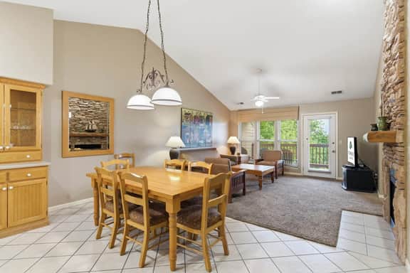 OakRidge - Condo 752 A | WK | 1 BD - Image 4