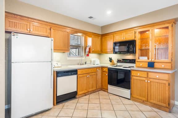 OakRidge - Condo 753 AB | 2 BD - Image 3