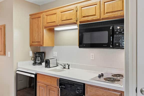 OakRidge - Condo 720 B | WK | HR | QS - Image 5