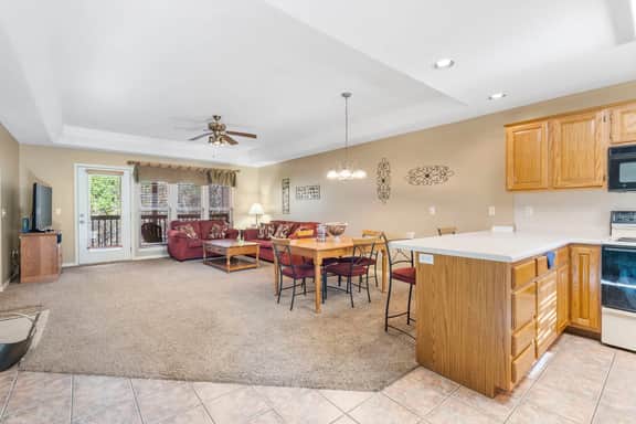 OakRidge - Condo 721 A | 1 BD - Image 2
