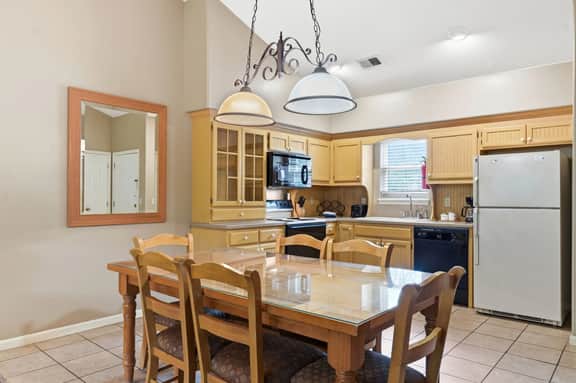 OakRidge - Condo 732 A | WK | 1 BD - Image 5