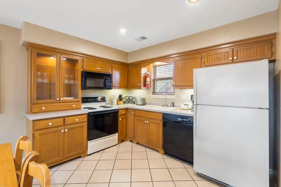 OakRidge - Condo 739 AB | 2 BD - Image 3