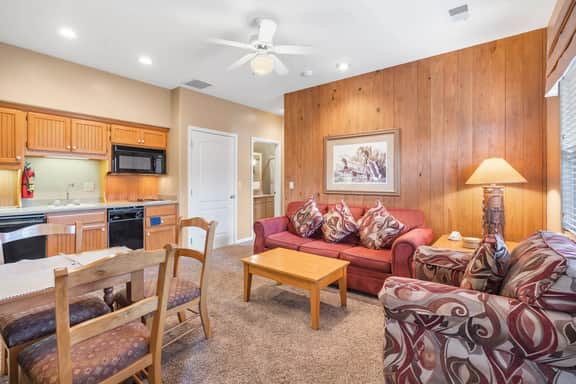 OakRidge - Condo 757 B | QS - Image 3