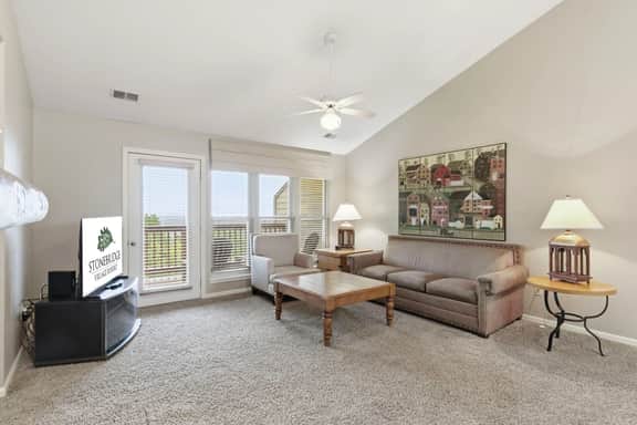 OakRidge - Condo 750 A | WK | 1 BD - Image 5