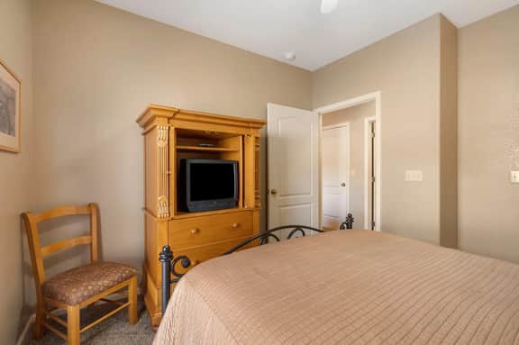 OakRidge - Condo 761 B | QS - Image 5