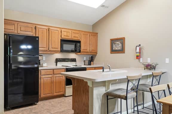 OakRidge - Condo 708 AB | WK | HR | 2 BD - Image 5