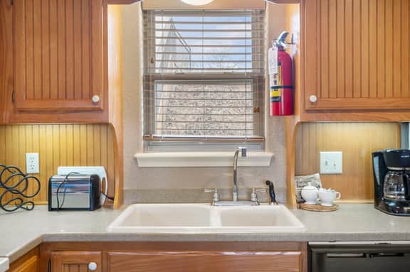 OakRidge - Condo 759 A | 1 BD - Image 4