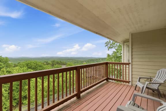 OakRidge - Condo 752 AB | WK | 2 BD - Image 3