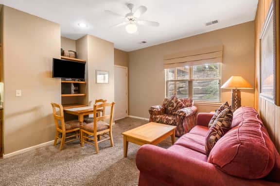 OakRidge - Condo 745 B | QS - Image 2