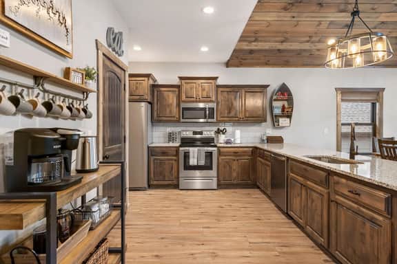 Indian Point - Lodge 198-52 - 5 BD | LTD - Image 4