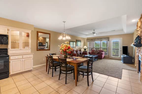 OakRidge - Condo 783 AB | 2 BD - Image 2