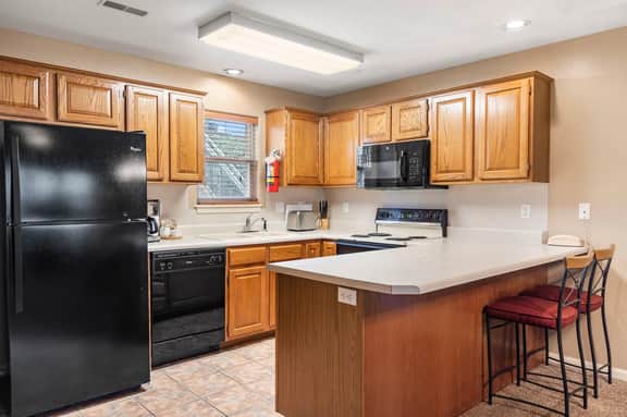 OakRidge - Condo 723 AB | 2 BD - Image 2