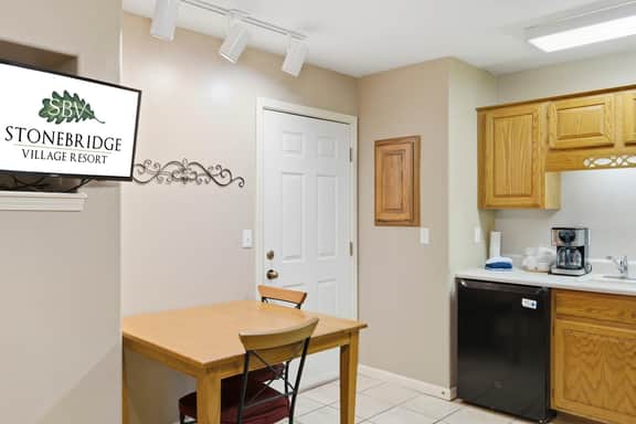 OakRidge - Condo 724 B | WK | QS | DNR | TAN - Image 5