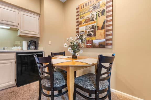 OakRidge - Condo 781 B | QS - Image 5