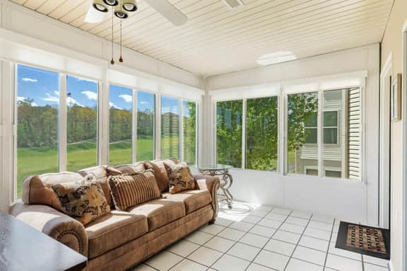 Fairways 5-4 - 2 BD | PMR | WK - Image 3