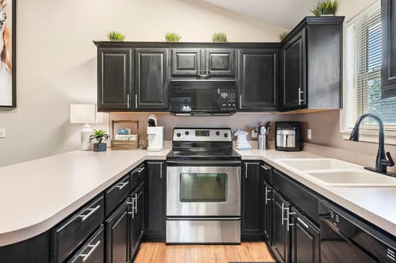 StoneBridge Village - Oaks 132AB - 2 BD | PMR | WK | CN - Image 2