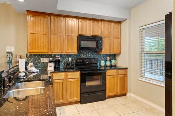 Majestic 314 - 2 BD | LAKE - Image 4