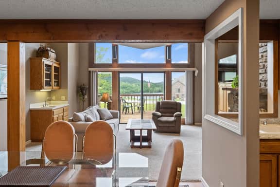 Table Rock Landing - Unit 32 - Image 3