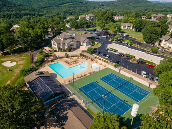 Pointe - 1011 - 2 BD | DX - Image 3