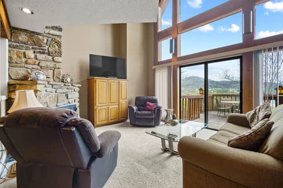 Table Rock Landing - Unit 33 - Image 3