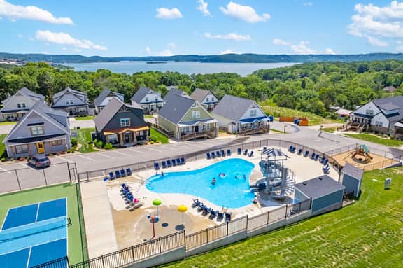 Branson Cove - Grill & Chill Lodge - 3 BD - Image 5