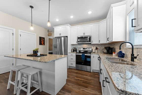 Branson Cove - Grill & Chill Lodge - 3 BD - Image 2