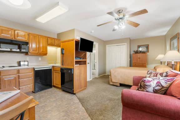 OakRidge - Condo 704 B | WK | QS - Image 2