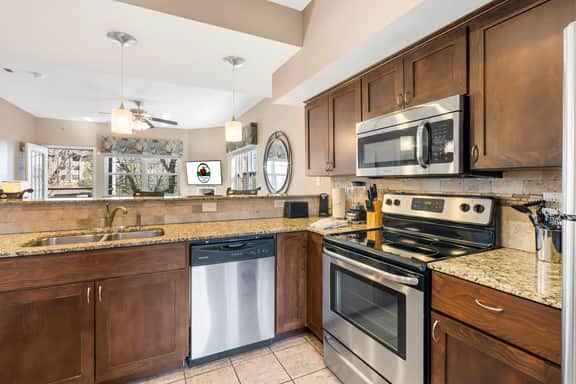 Greensview 220 - 2 BD | DX | WK - Image 3