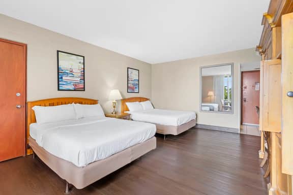 Rock Lane - Room 207 - QQ | LV - Image 5