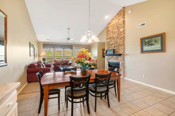 OakRidge - Condo 780 AB | WK | 2 BD - Image 5