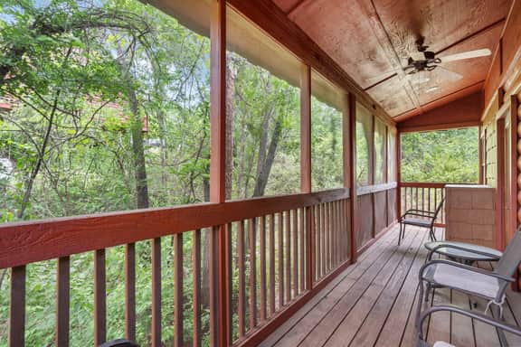 Cabins at Grand Mountain - Cabin 119 - 2 BD - Image 4