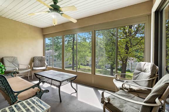 Pointe - 6411 - 4 BD - Image 3